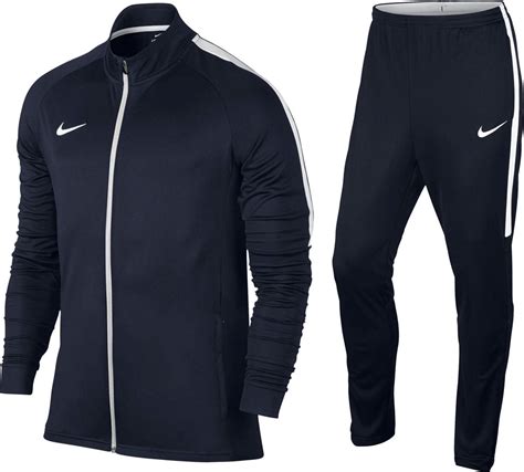 nike academy trainingspak